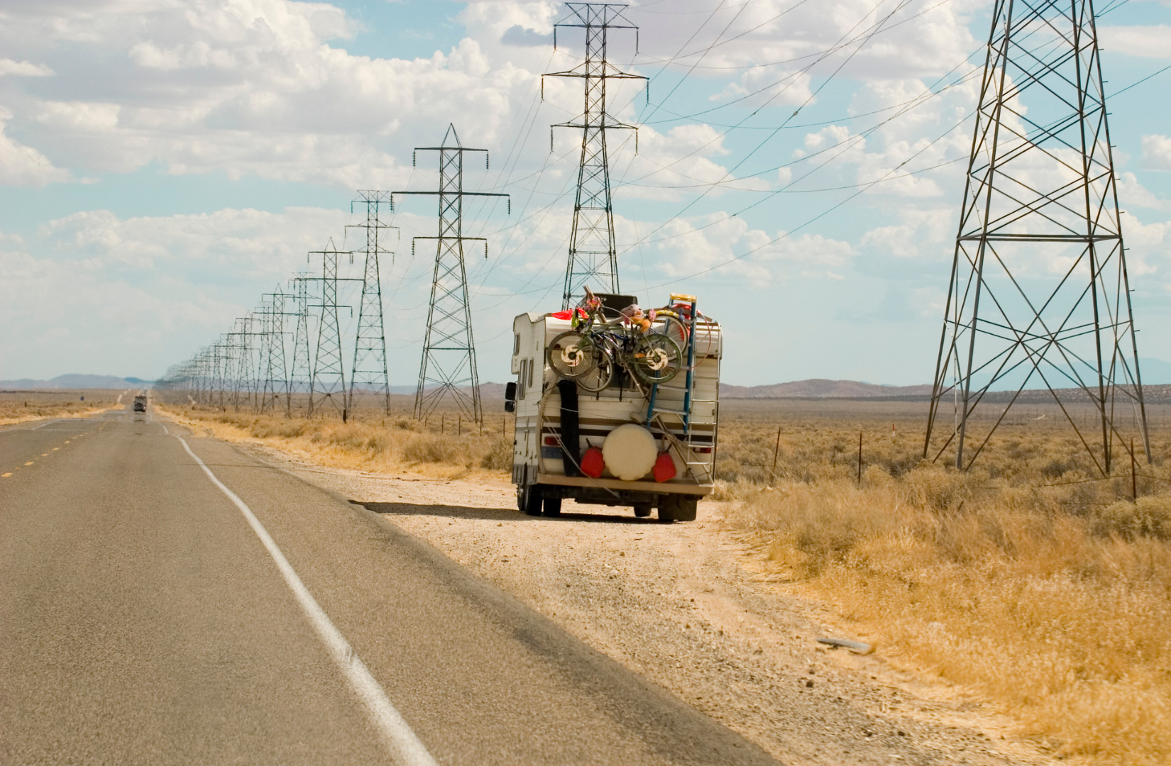 How to Prepare for an RV Breakdown in the Middle of Nowhere