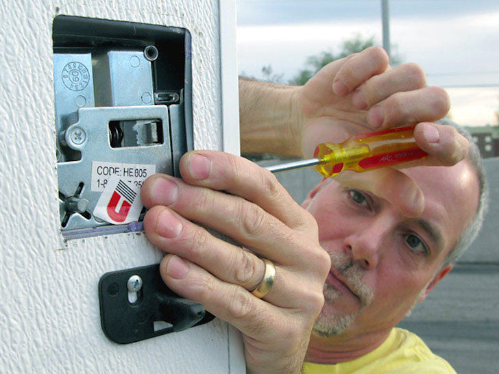 Install RVLock
