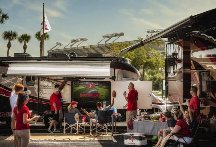 How To Plan the Best RV Tailgating Trip