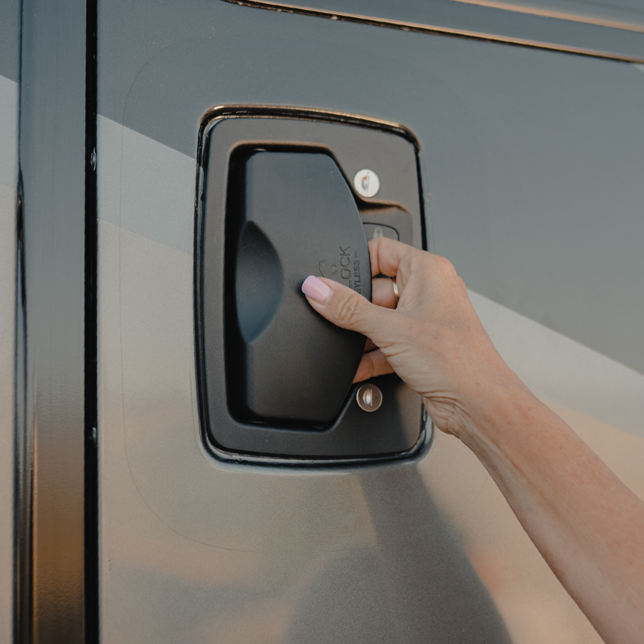 RVLock Atlas Keyless Class A & C Motorhome Handle